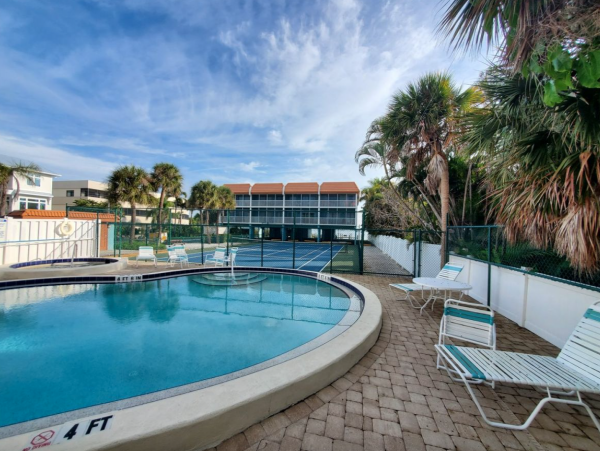 Bradenton Beach 2 Bedroom Vacation Rental Bay Views Sleeps 4